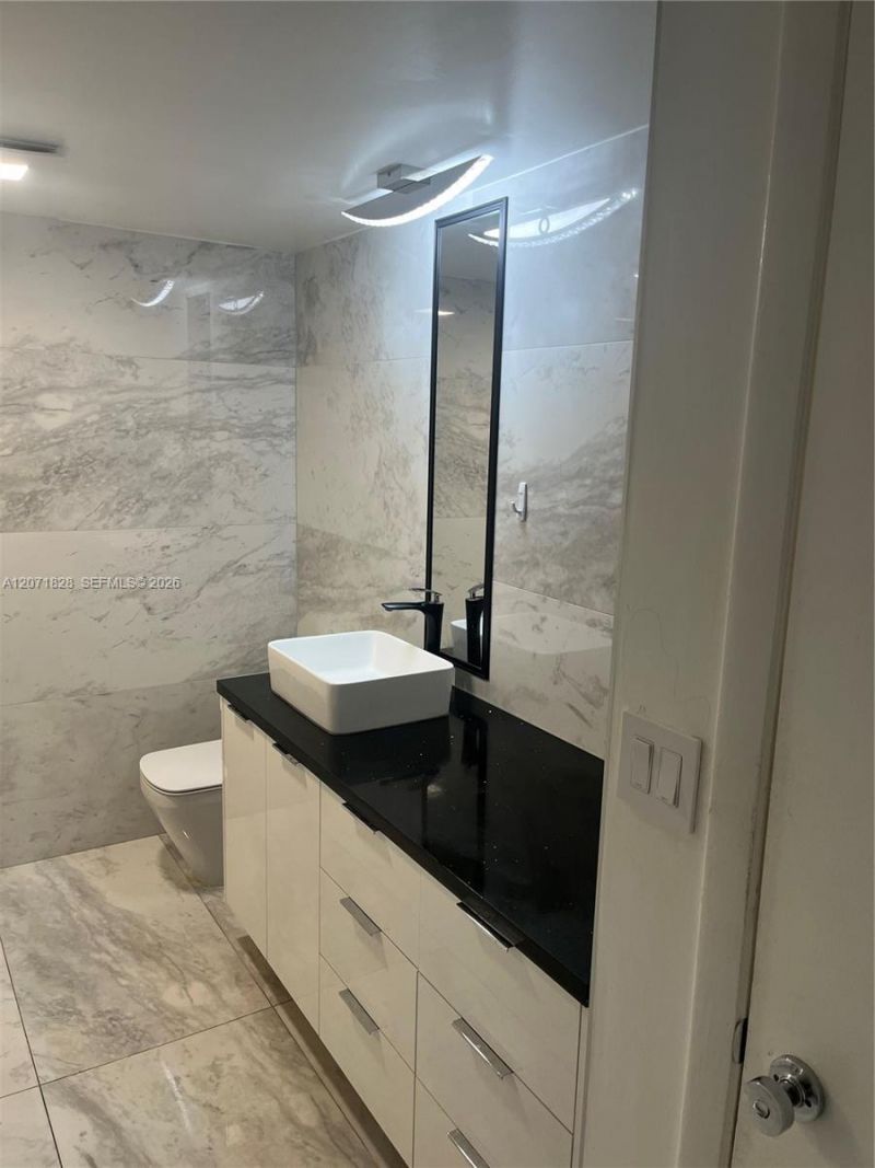 20191 E Country Club Dr , Unit 503, Aventura, FL 33180 Photo