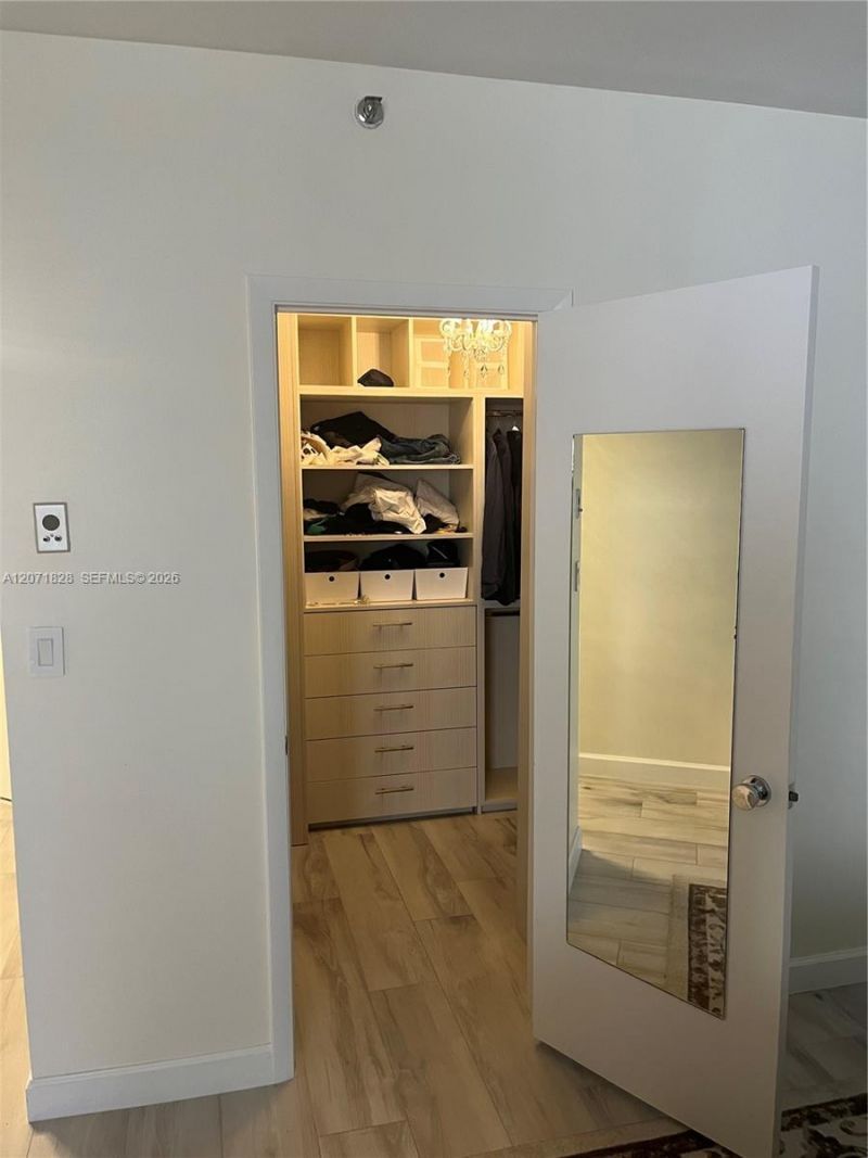20191 E Country Club Dr , Unit 503, Aventura, FL 33180 Photo