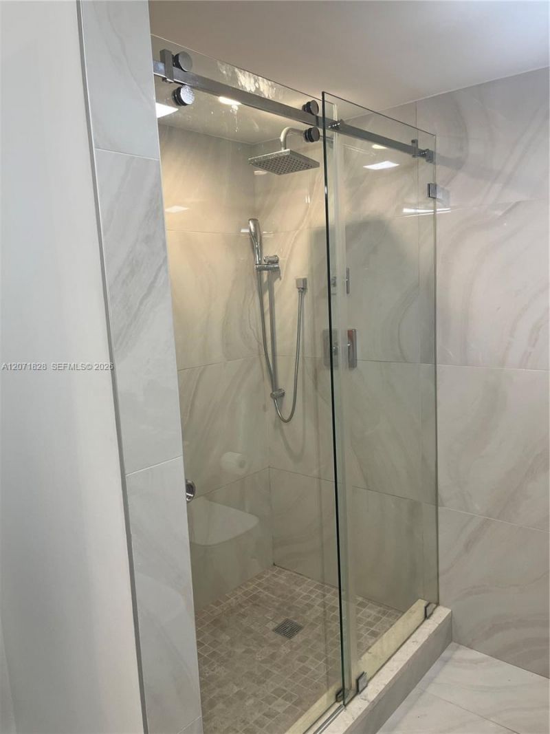20191 E Country Club Dr , Unit 503, Aventura, FL 33180 Photo