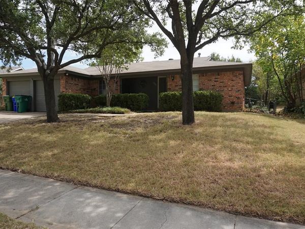 6948 Brandywine Street, Watauga, TX 76148