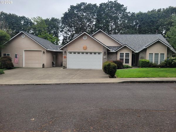 105 MADRONA CT, St. Helens, OR 97051