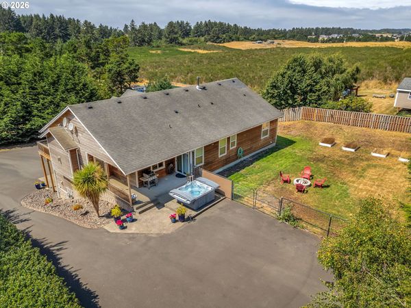 88864 BLUE HERON RD, Gearhart, OR 97138
