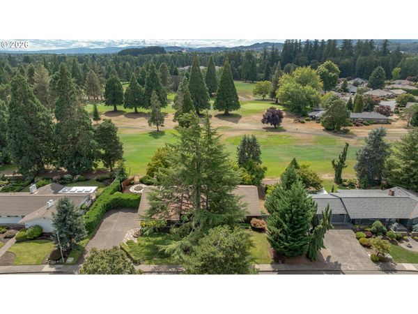1843 NW SAINT ANDREWS DR, McMinnville, OR 97128