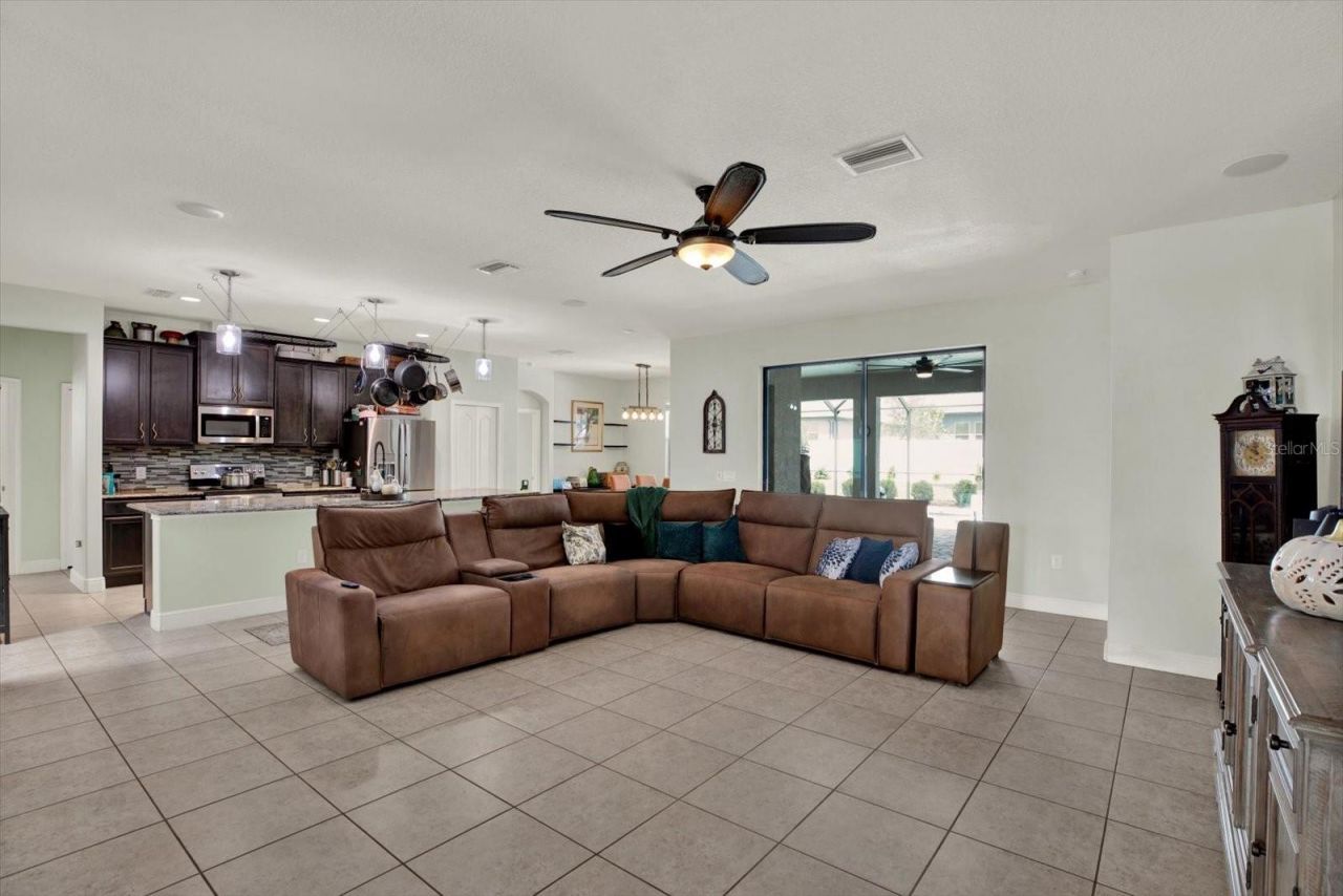652 Tierra Drive, Spring Hill, FL 34609 Photo