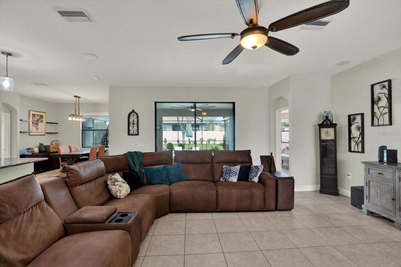 652 Tierra Drive, Spring Hill, FL 34609 Photo