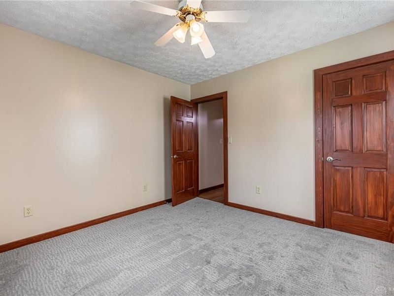 450 Columbus, Xenia, OH 45385 Photo 17