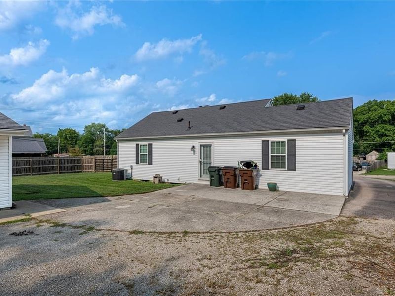 450 Columbus, Xenia, OH 45385 Photo 22
