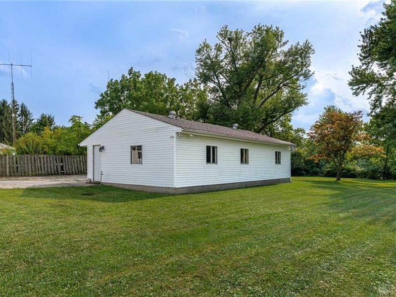450 Columbus, Xenia, OH 45385 Photo 27