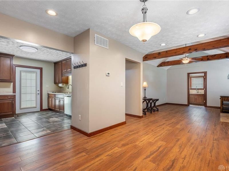 450 Columbus, Xenia, OH 45385 Photo 7