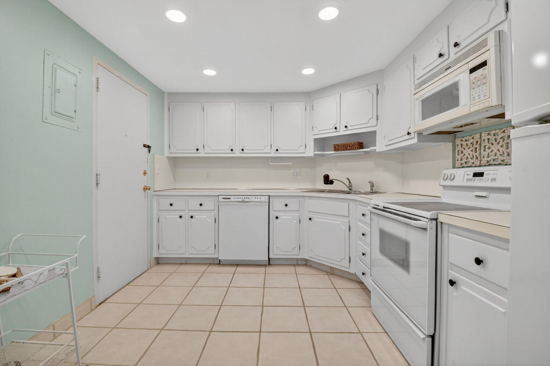1000 Lowry Street, Unit 1F, Delray Beach, FL 33483 Photo