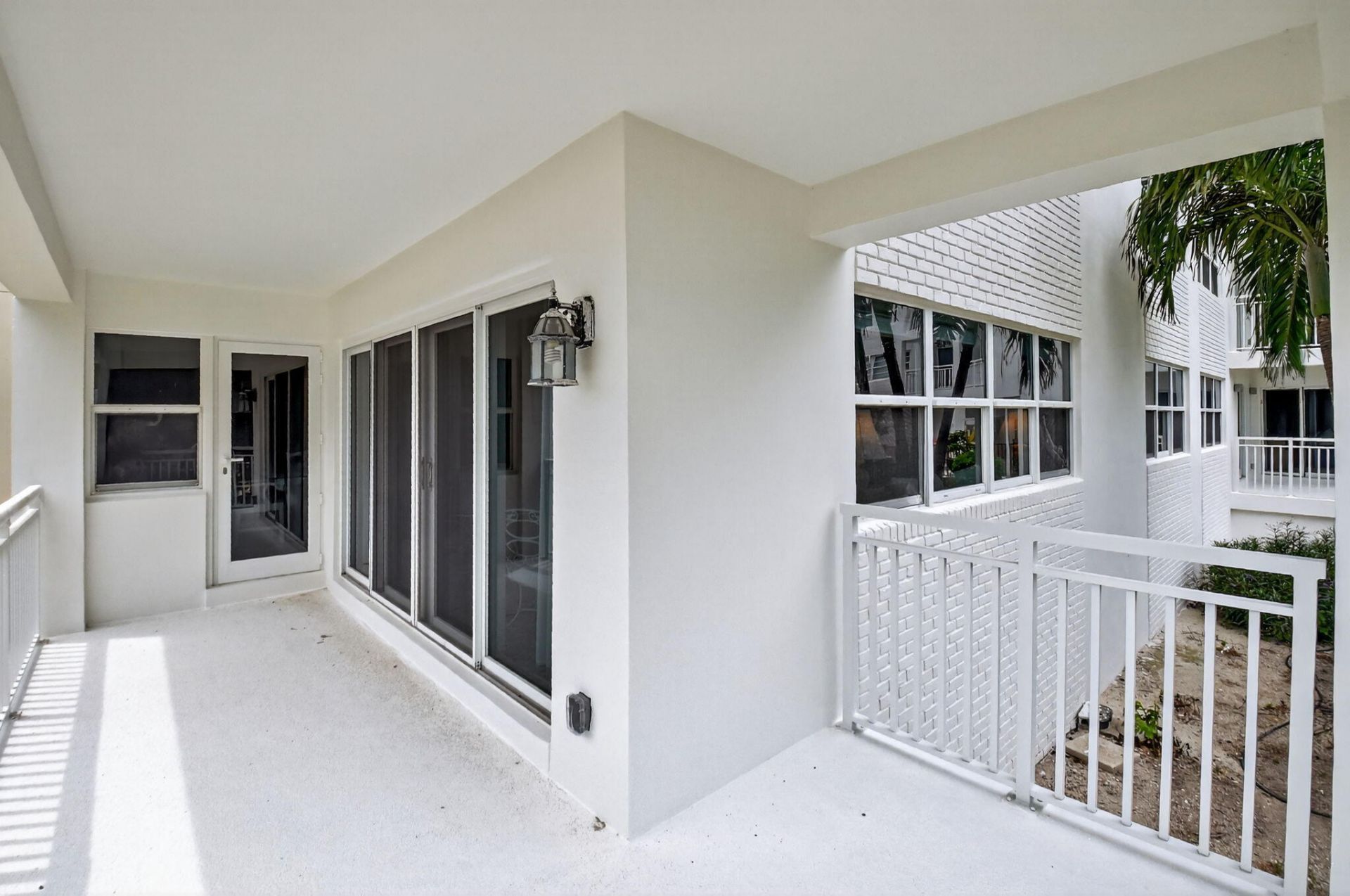 1000 Lowry Street, Unit 1F, Delray Beach, FL 33483 Photo