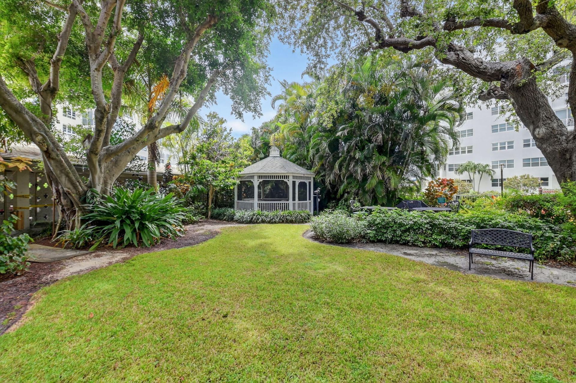 1000 Lowry Street, Unit 1F, Delray Beach, FL 33483 Photo