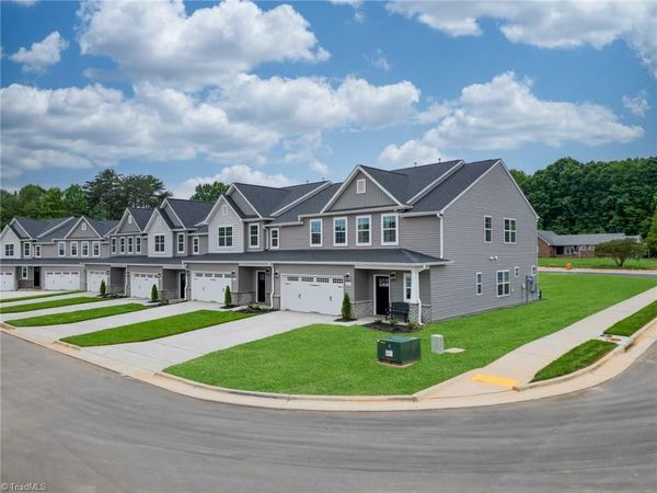 4718 Winding Trail , Summerfield, NC 27358