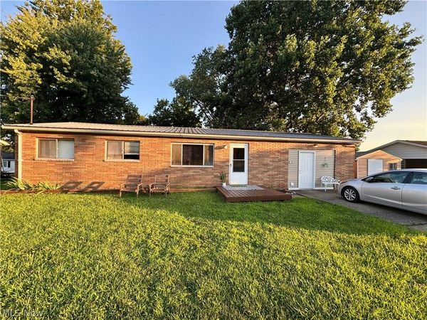 2407 Hanvey Avenue , Belpre, OH 45714