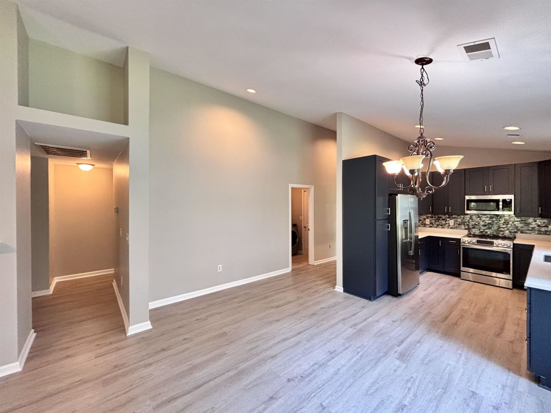 605 Needlerush Ct. Photo 15