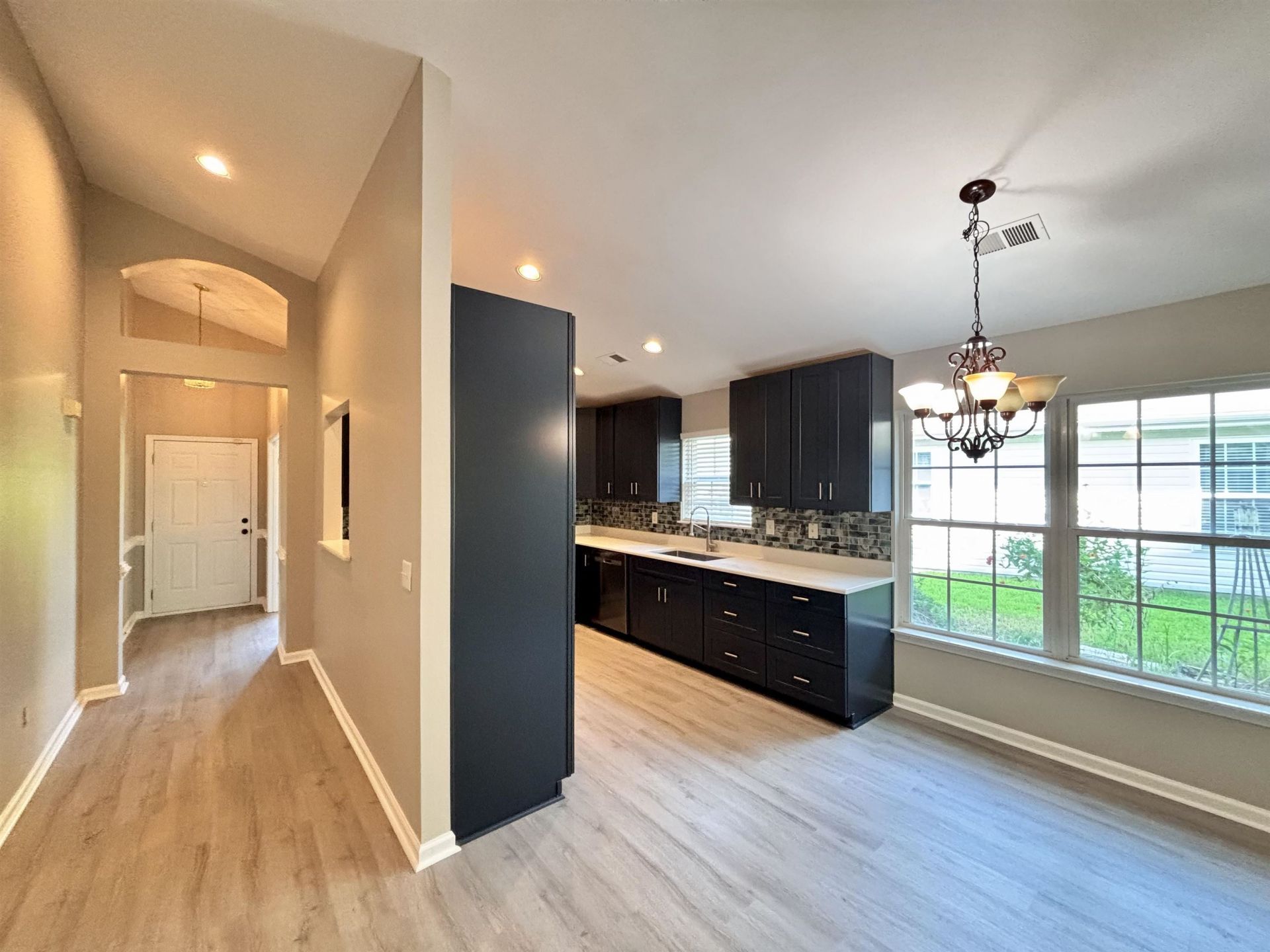 605 Needlerush Ct. Photo 17