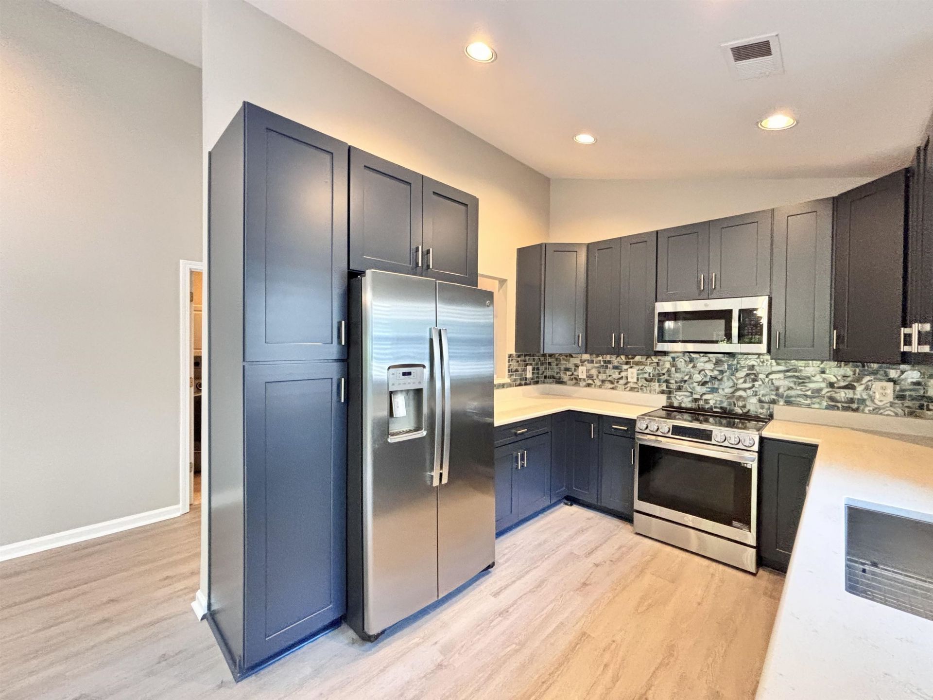 605 Needlerush Ct. Photo 19