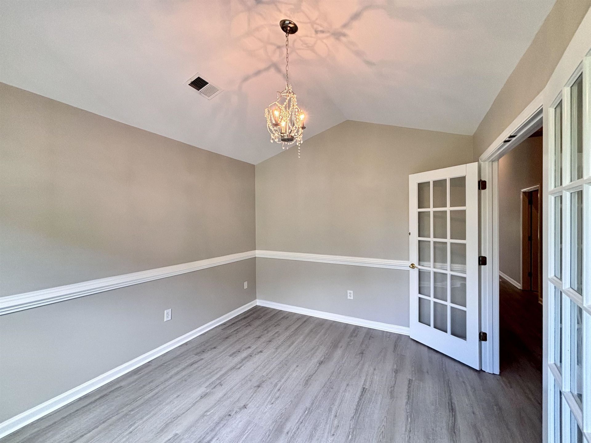 605 Needlerush Ct. Photo 34