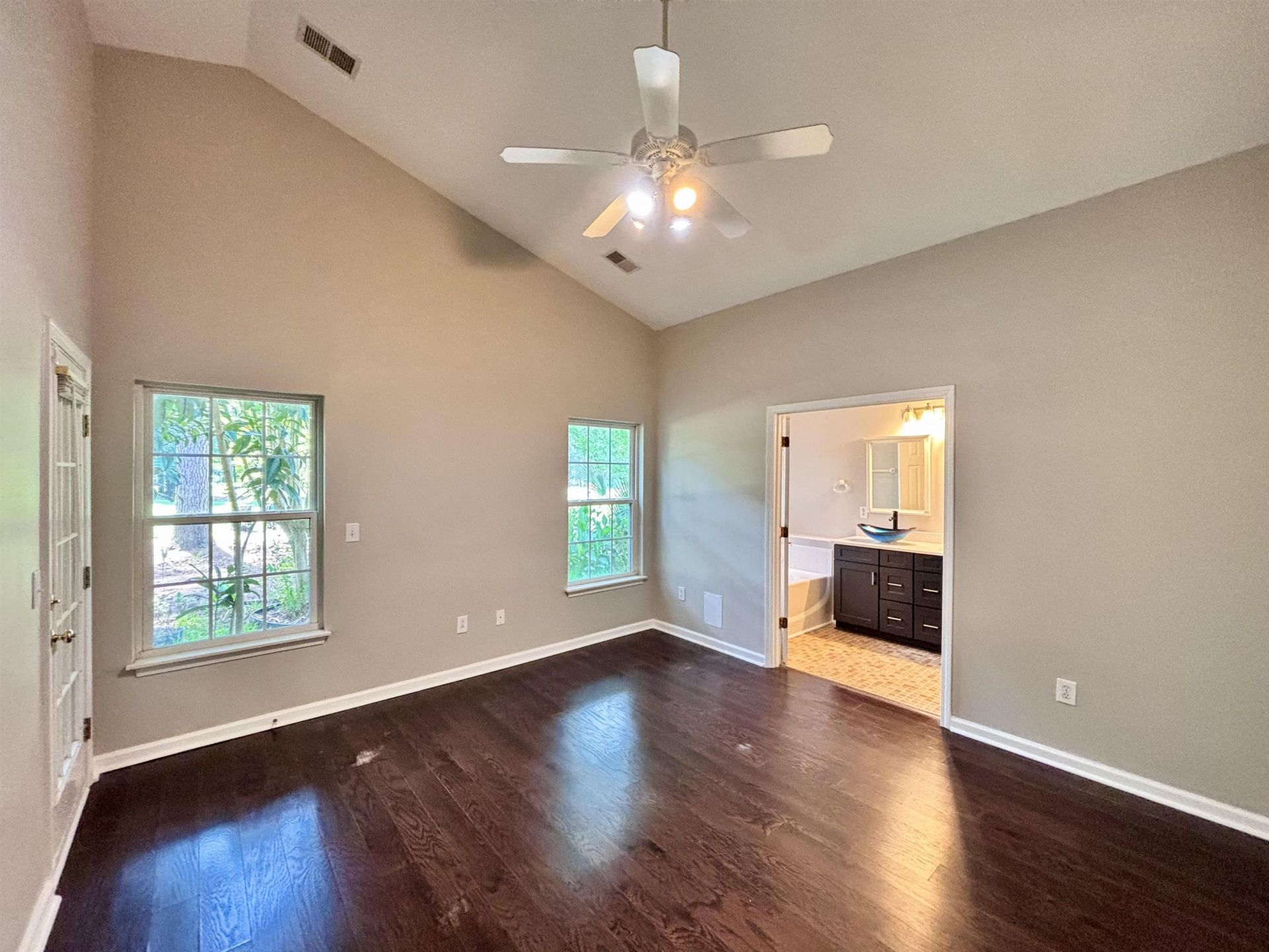 605 Needlerush Ct. Photo 36