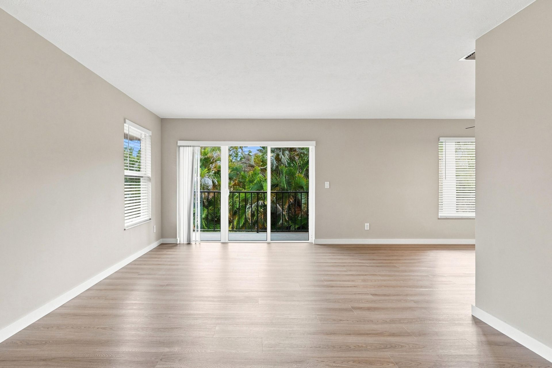 1180 Carlton Court, Unit 206A, Fort Pierce, FL 34949 Photo