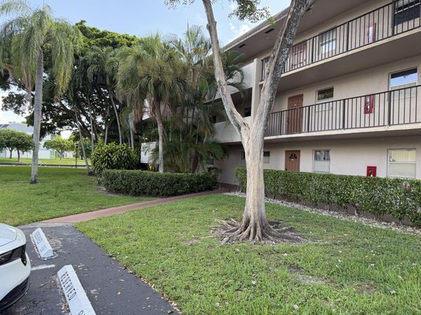 8301 Sands Point Boulevard, Unit S103, Tamarac, FL 33321
