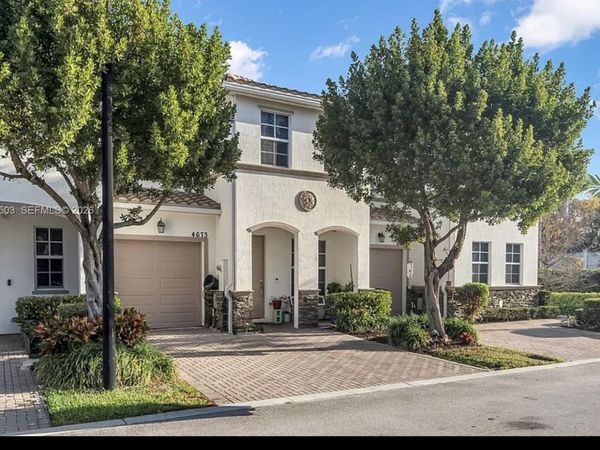 4565 TARA COVE Way, West Palm Beach, FL 33417