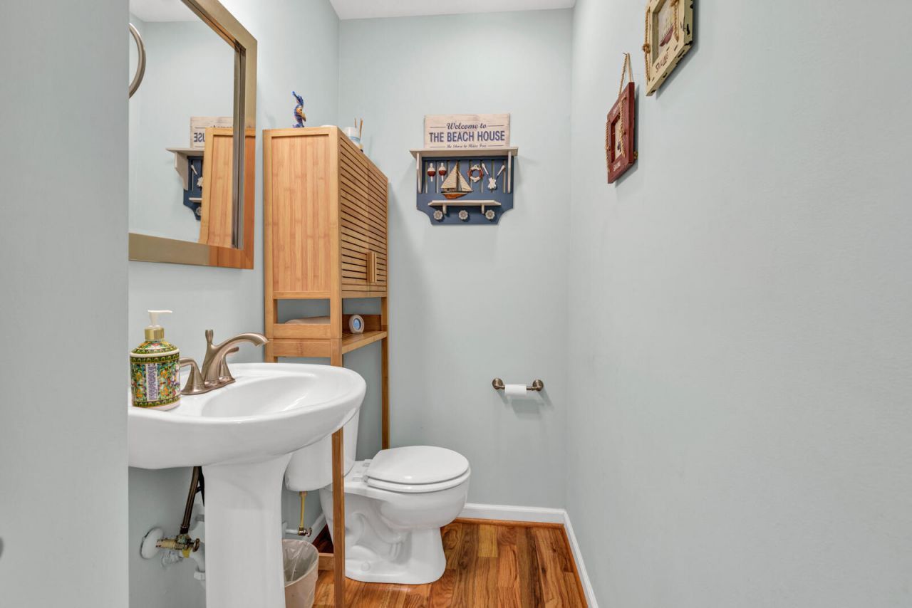 55 Rice Lane Photo 31