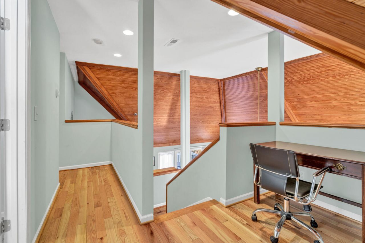 55 Rice Lane Photo 39