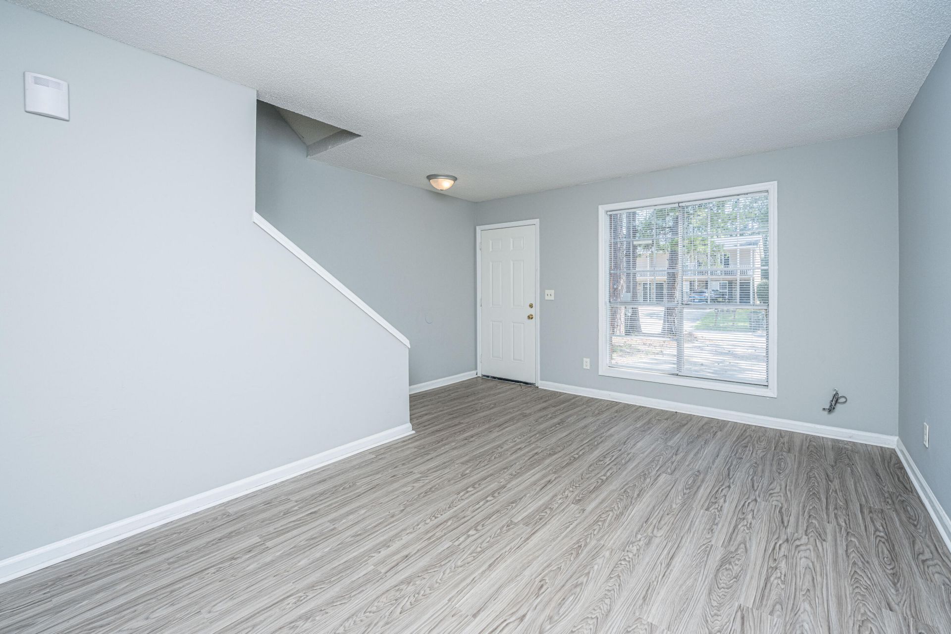 7653 Hunters Ridge Lane Photo 7