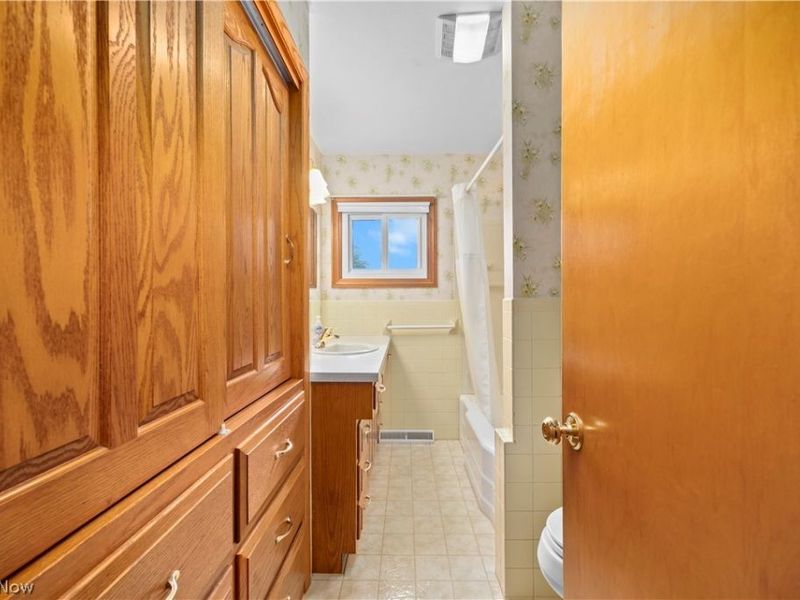 7454 Oberlin Road, Elyria, OH 44035 Photo 23