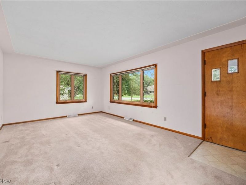 7454 Oberlin Road, Elyria, OH 44035 Photo 4