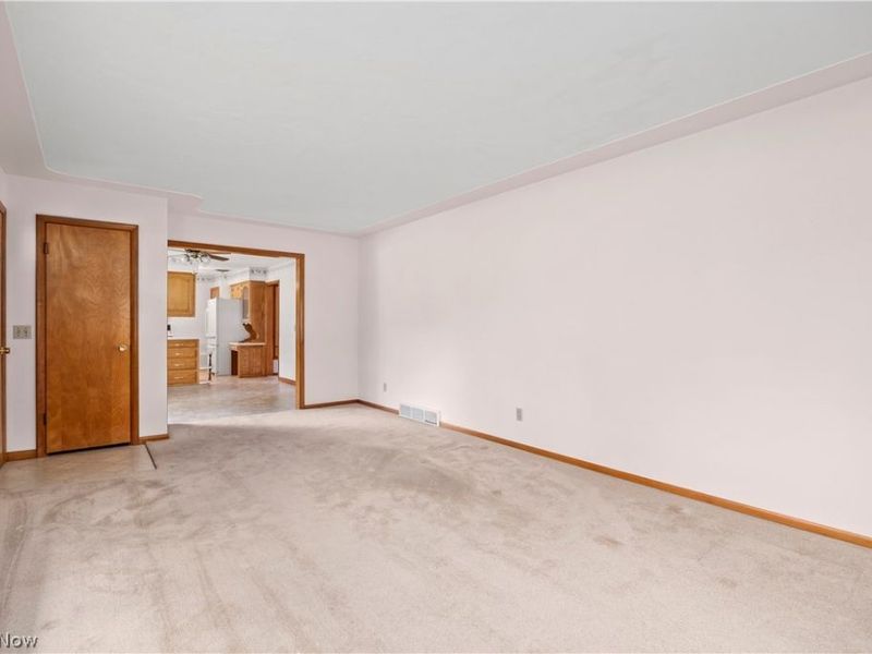 7454 Oberlin Road, Elyria, OH 44035 Photo 5