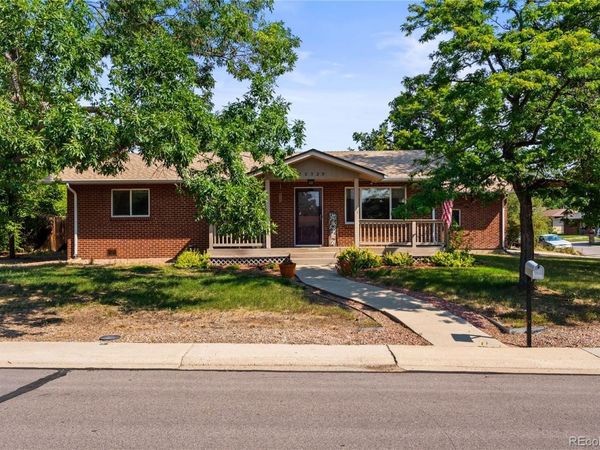 10325 W 16th Avenue, Lakewood, CO 80215