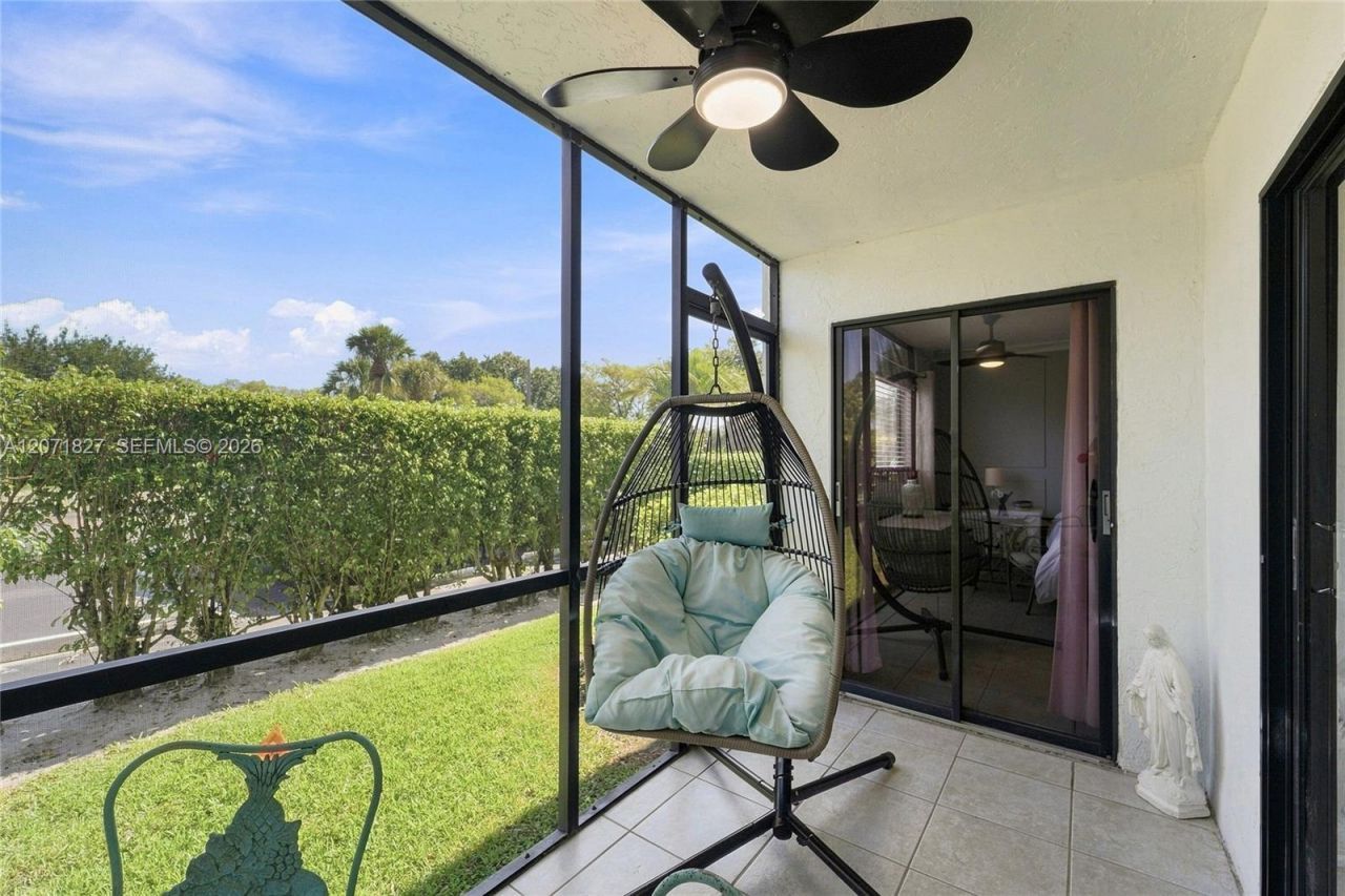 15234 Lakes Of Delray Blvd, Unit 250, Delray Beach, FL 33484 Photo
