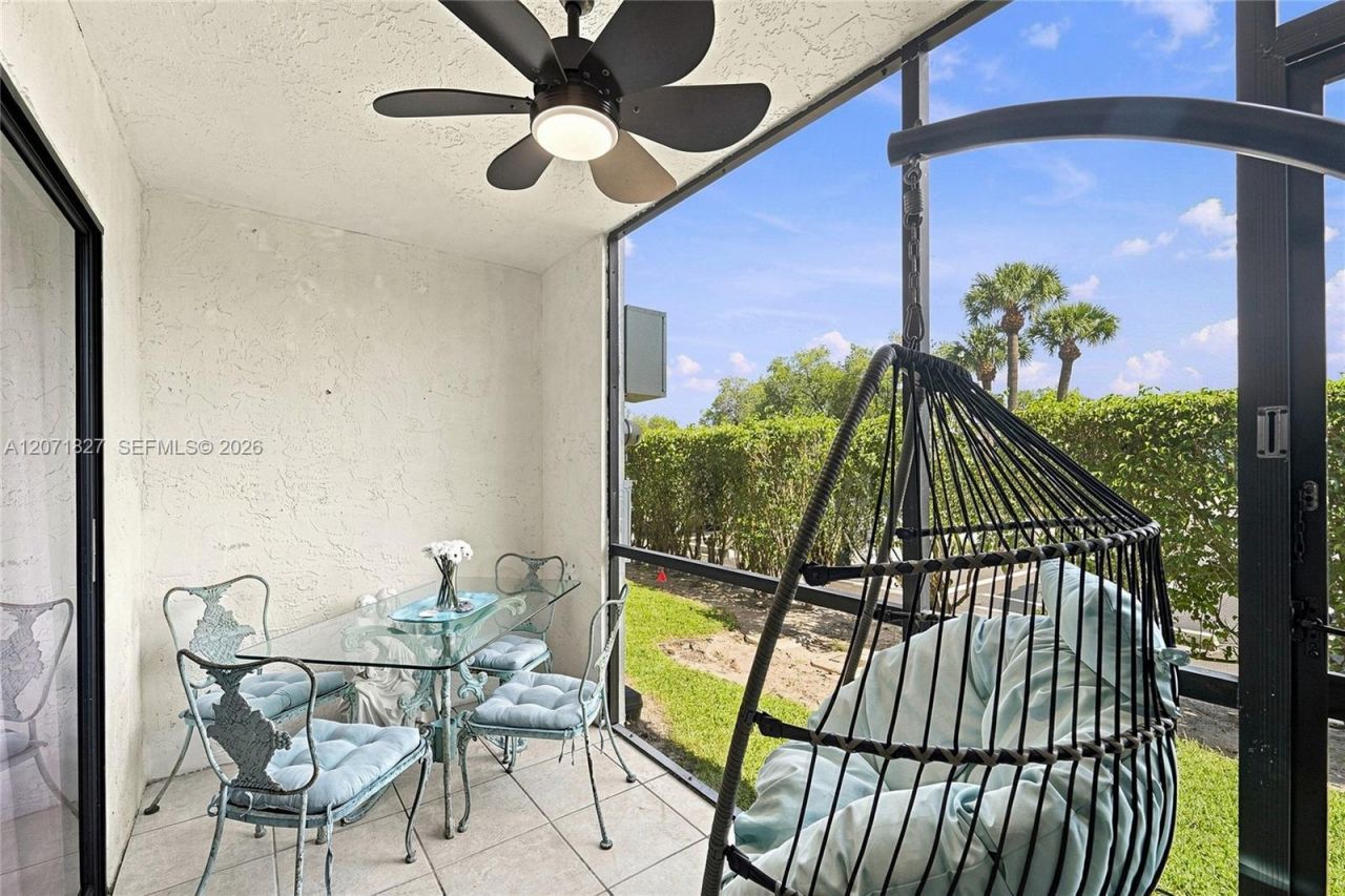 15234 Lakes Of Delray Blvd, Unit 250, Delray Beach, FL 33484 Photo