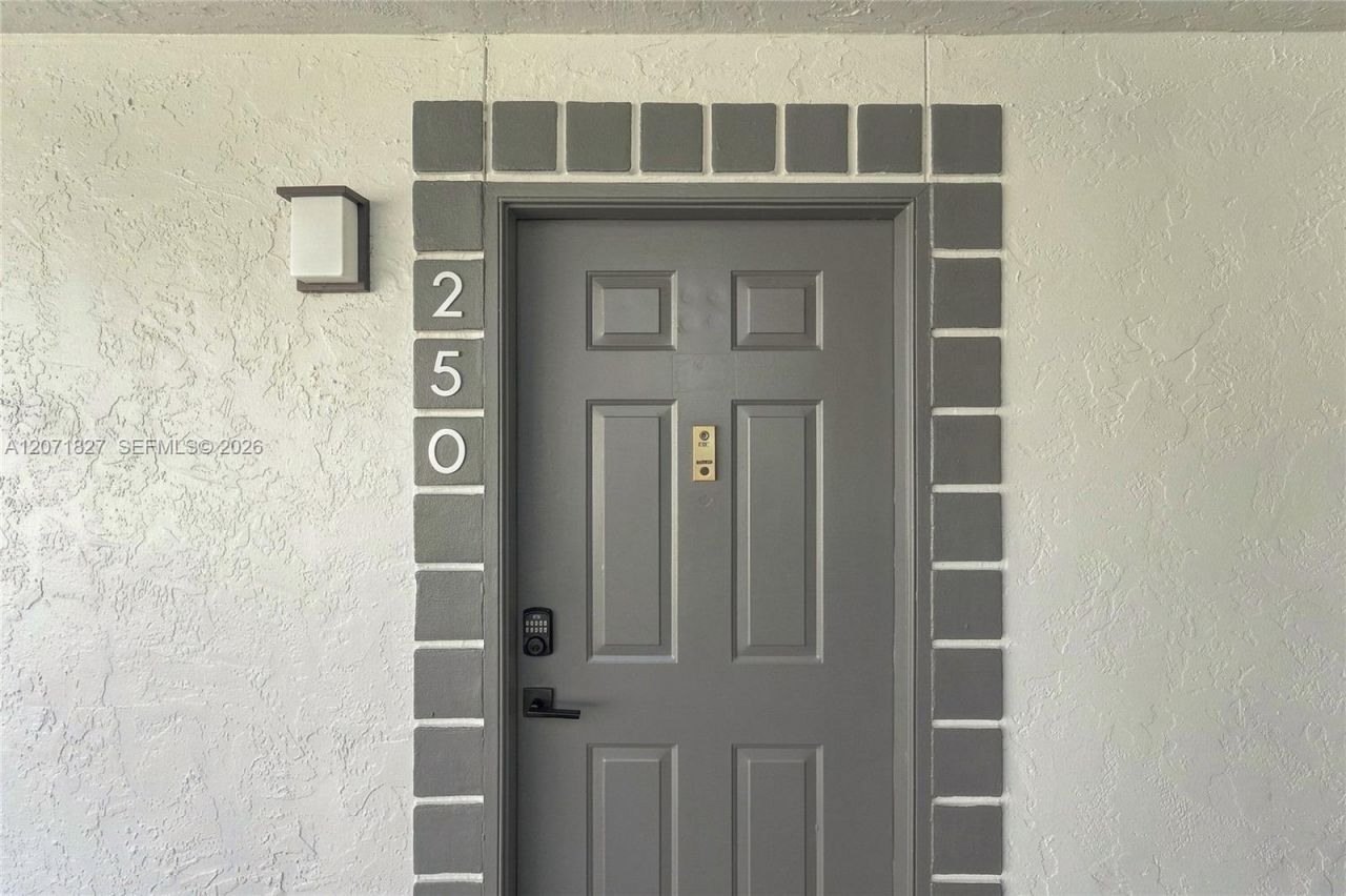 15234 Lakes Of Delray Blvd, Unit 250, Delray Beach, FL 33484 Photo