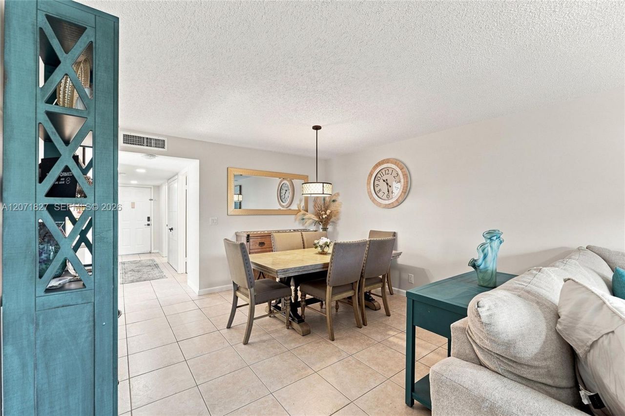 15234 Lakes Of Delray Blvd, Unit 250, Delray Beach, FL 33484 Photo
