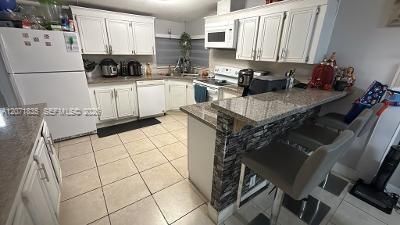 19800 SW 180th Ave Unit 131 , Miami, FL 33187 Photo