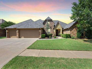 1813 NW 193rd Circle, Edmond, OK 73012