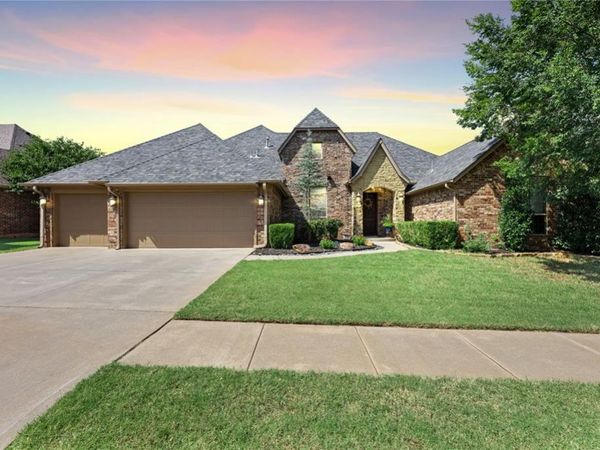 1813 NW 193rd Circle, Edmond, OK 73012