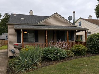 2220 Rowland Avenue, Royal Oak, Mi 48067