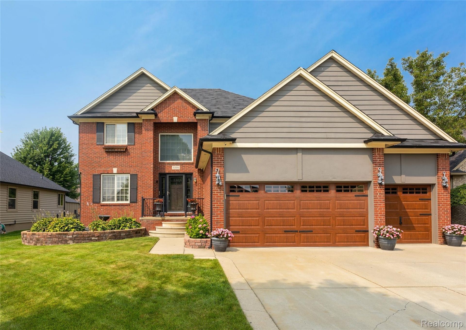 53599 Ashley Drive, New Baltimore, Mi 48047 Main Photo