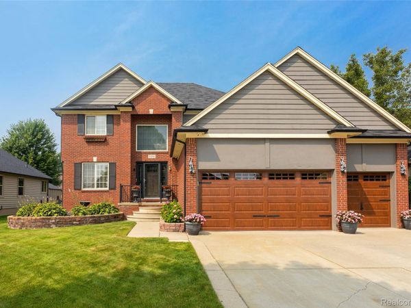 53599 Ashley Drive, New Baltimore, Mi 48047
