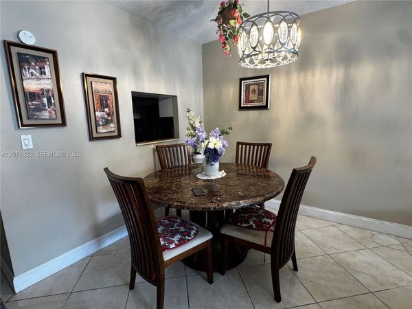 1000 Hillcrest Ct , Unit 214, Hollywood, FL 33021