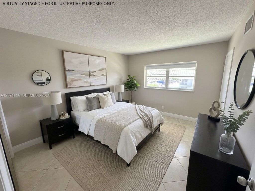 1000 Hillcrest Ct , Unit 214, Hollywood, FL 33021 Photo