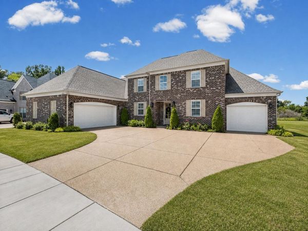 5241 MADISON VALLEY CIR, Lakeland, TN 38002