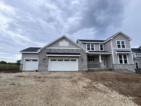250 Bayberry LANE, Grafton, WI 53024