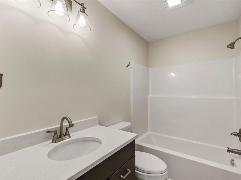 1104 E Paint Street , Washington Court House, OH 43160 Photo 18