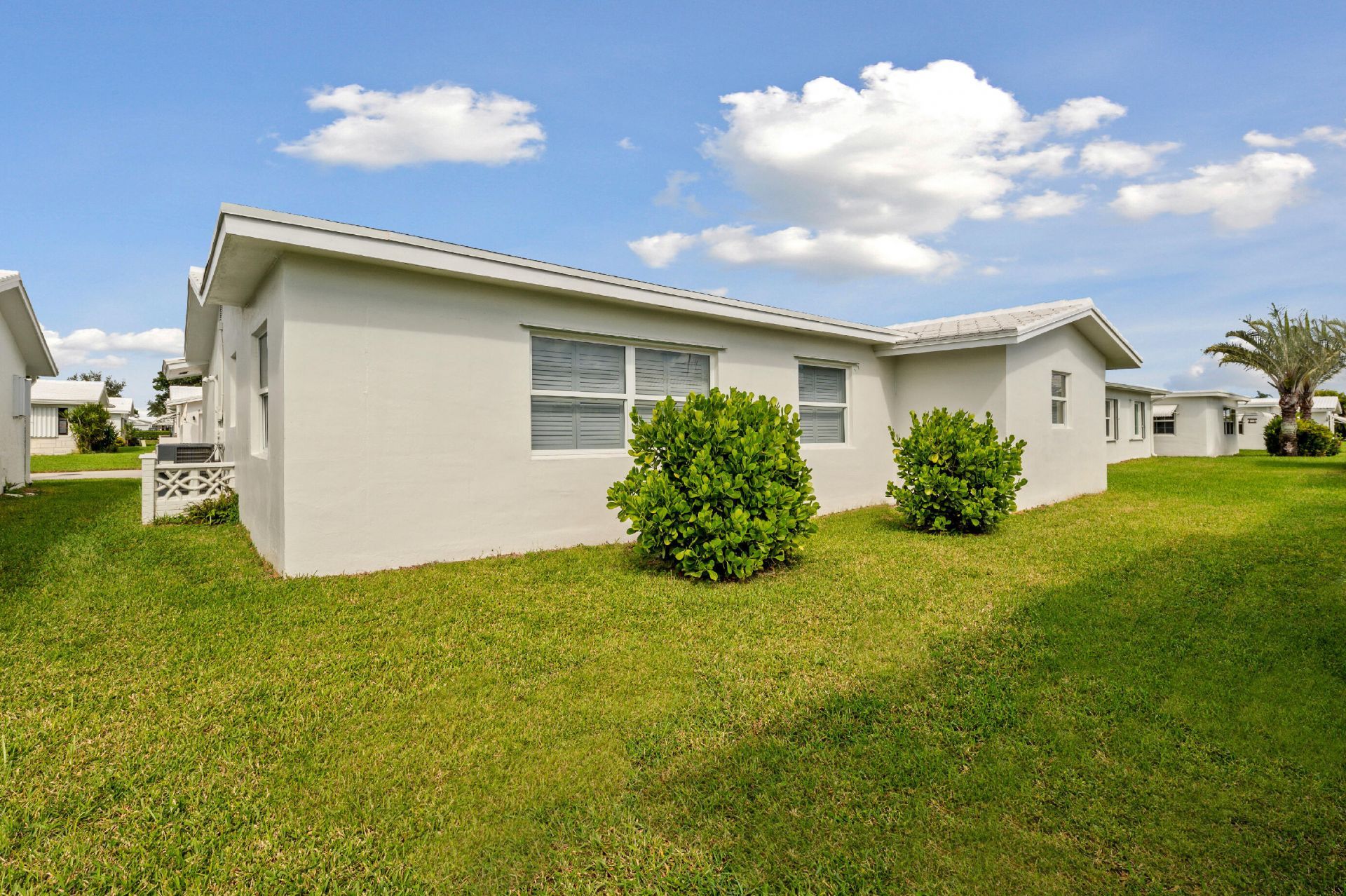 2084 SW 13th Terrace, Boynton Beach, FL 33426 Photo