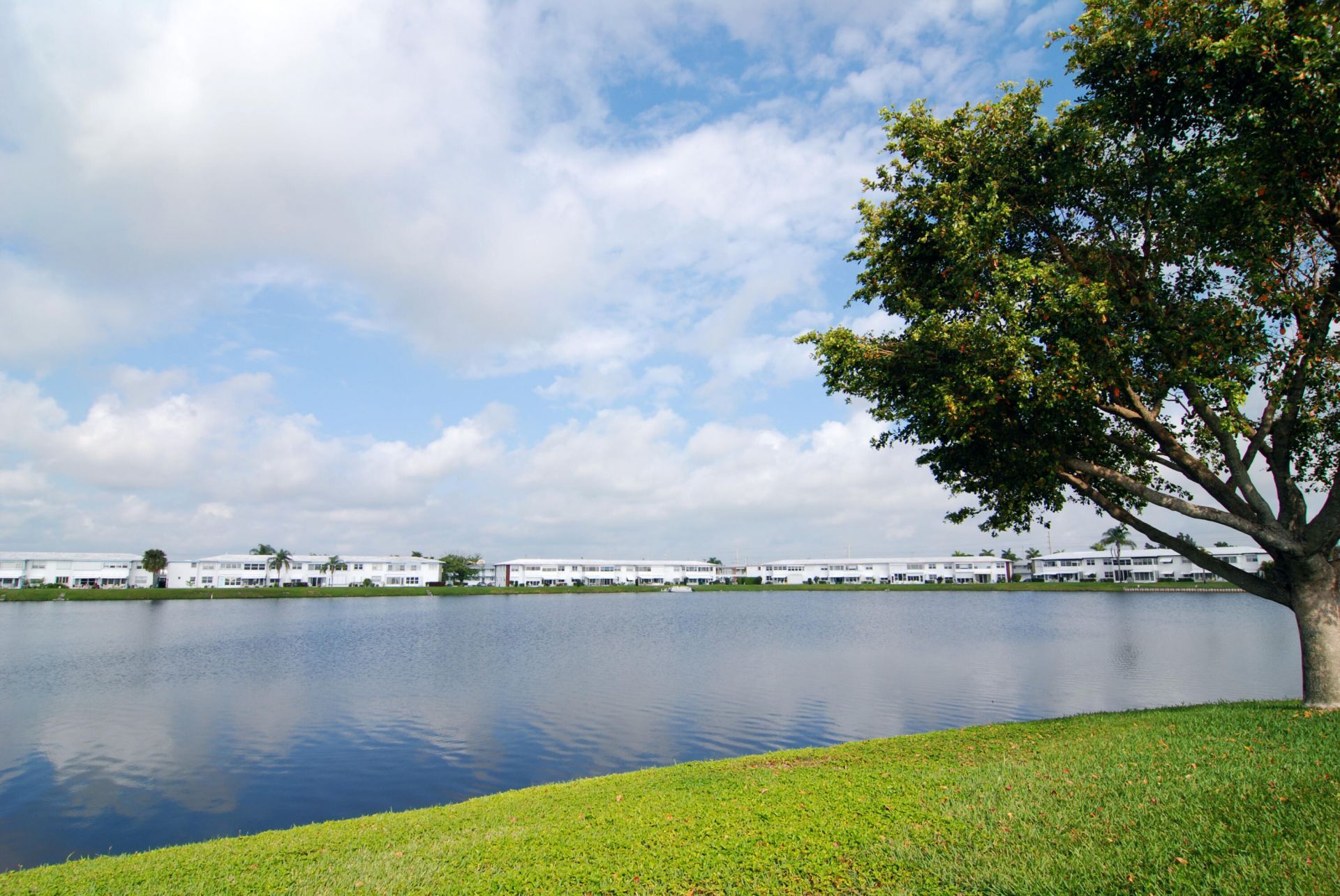 2084 SW 13th Terrace, Boynton Beach, FL 33426 Photo